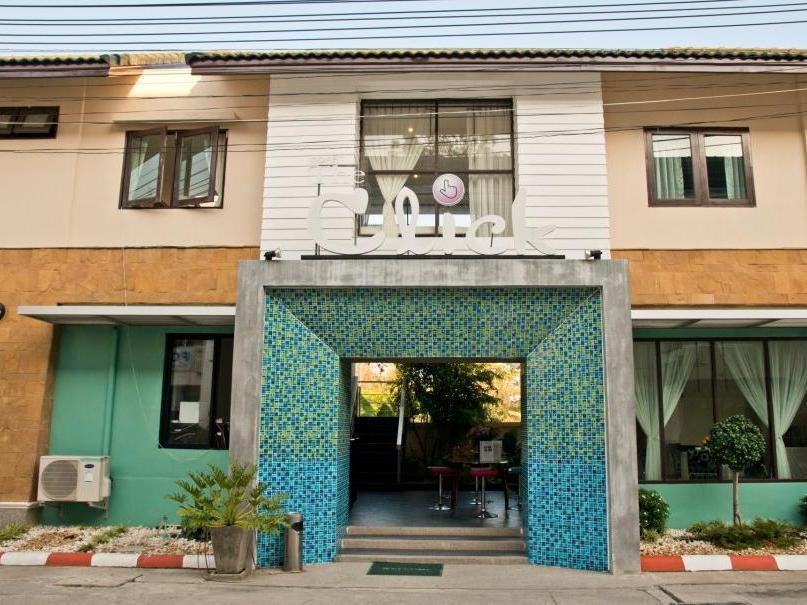 Oyo 345 The Click Guesthouse At Chalong Phuket Екстериор снимка