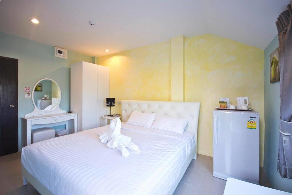 Oyo 345 The Click Guesthouse At Chalong Phuket Екстериор снимка